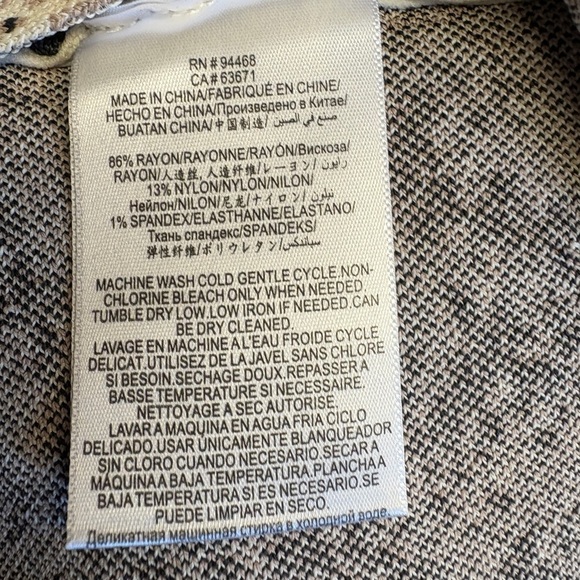 BCBGMaxAzria Snake Print Fit/Flare cap sleeve mock neck Mini Dress size Medium - Picture 10 of 11